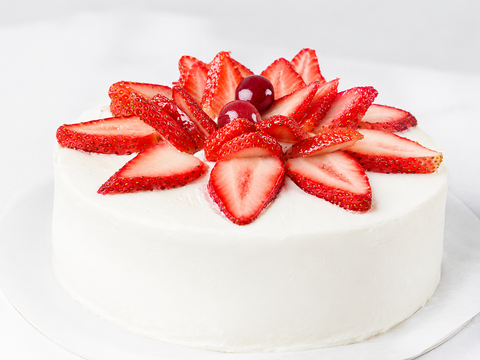 Pastel de fresa sin azúcar de Pastelerías Marisa, opción para disfrutar un postre con menos azúcar.