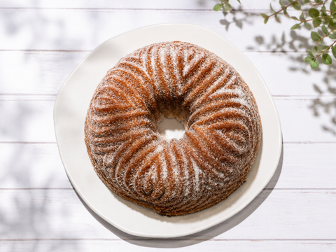 Rosca de churro de Pastelerías Marisa cubierta con azúcar y canela, inspirada en el sabor tradicional del churro.
